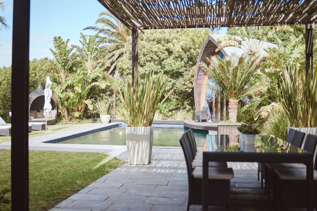 pool-plants-trees