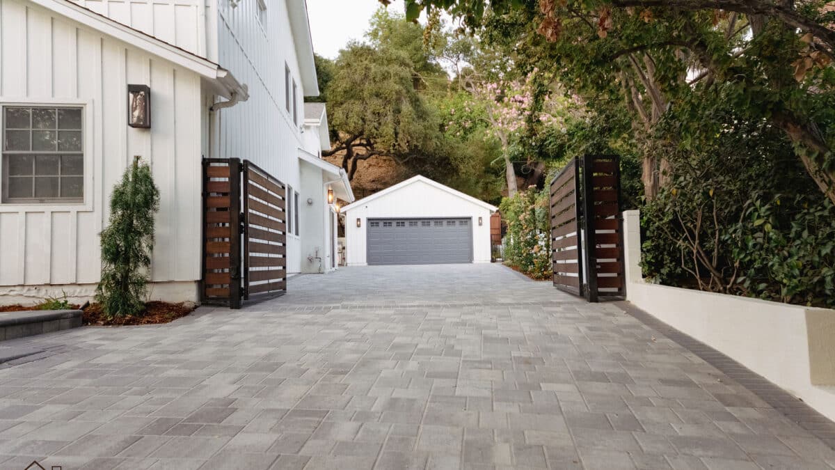 Driveway Pavers Los Angeles | Custom Installation & Design